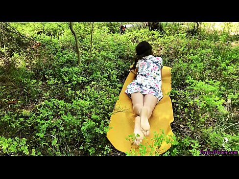❤️ Estranho na Tinder Masturba-se Meu Rato e Fode Apaixonadamente na Floresta ❤❌ Sexo vídeo em nós ﹏