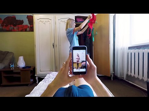 ❤️ O Stepsister fez seu irmão vir logo antes de sua mãe voltar para casa ❤❌ Sexo vídeo em nós ﹏